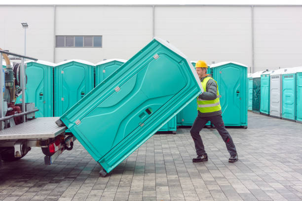 Best Portable restroom trailer rental  in Hollister, CA